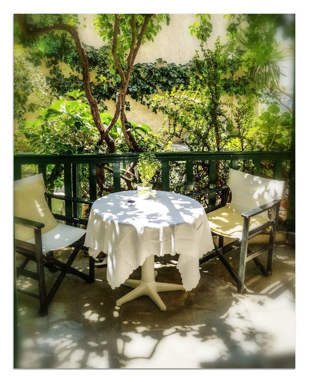 Georgios Milos Adamantas  ภายนอก รูปภาพ